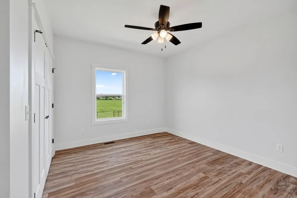 102 Castle St McMinnville, TN 37110