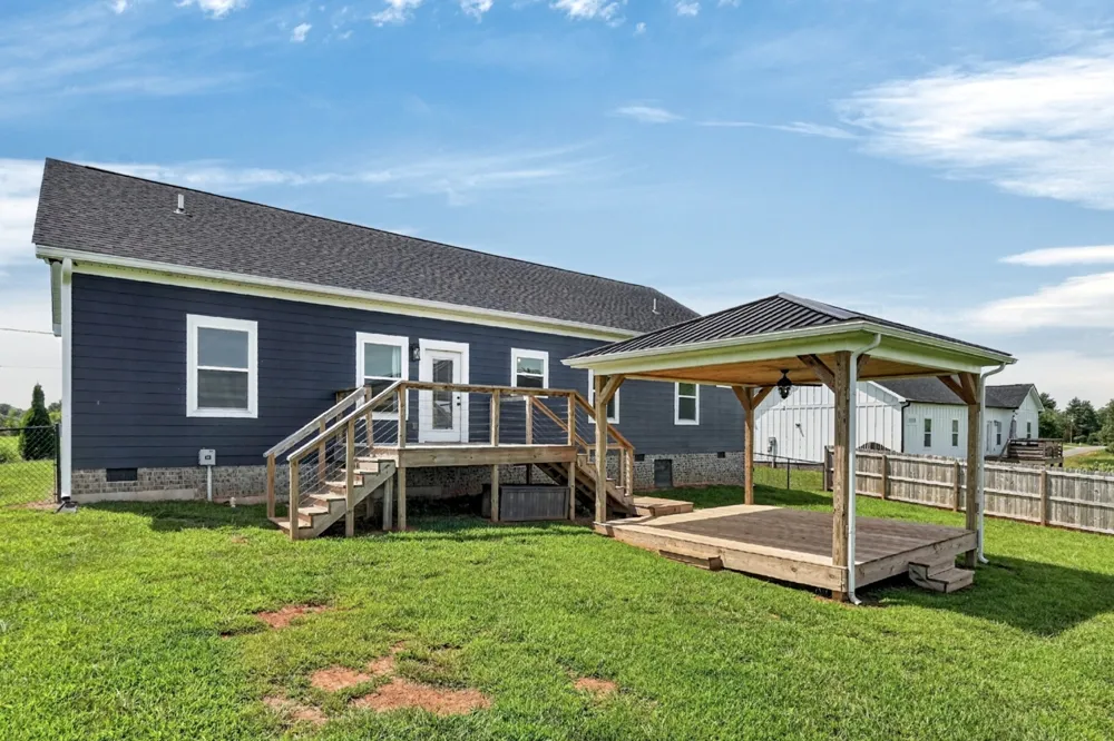 102 Castle St McMinnville, TN 37110