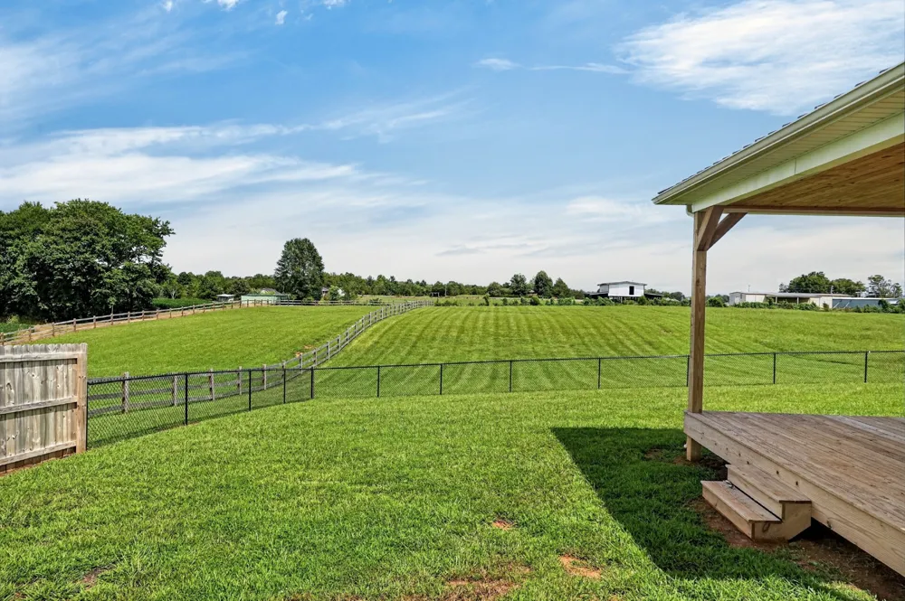 102 Castle St McMinnville, TN 37110