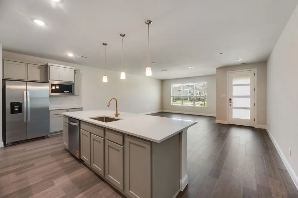 8305 Bayside Drive Rowlett, TX 75088