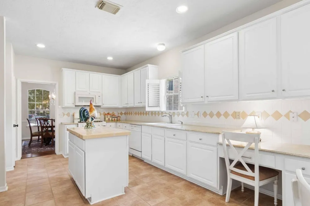 4306 Green Tree Court Pasadena, TX 77505