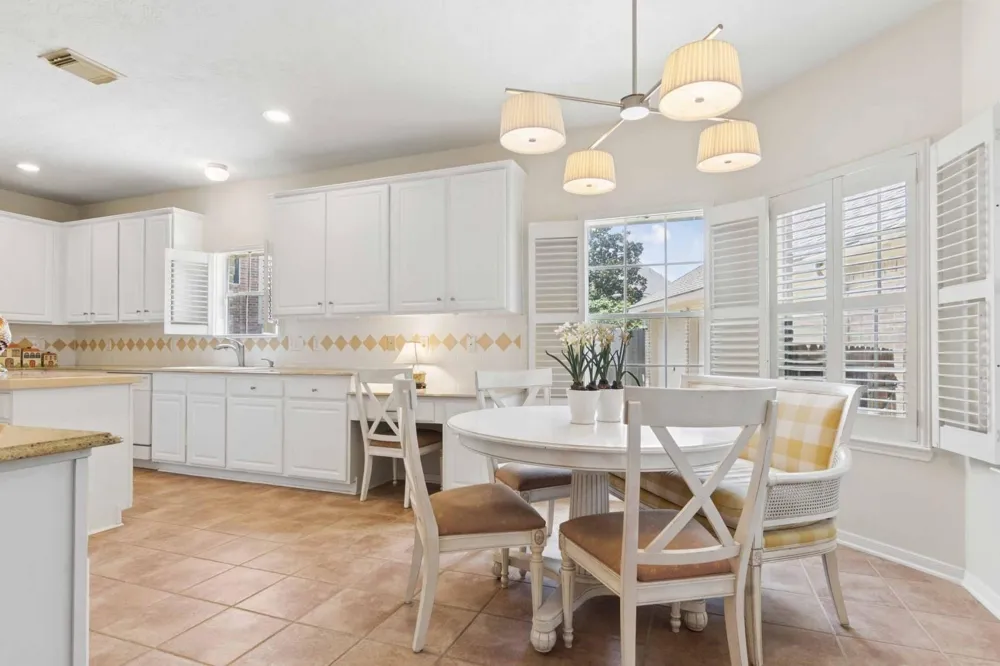 4306 Green Tree Court Pasadena, TX 77505