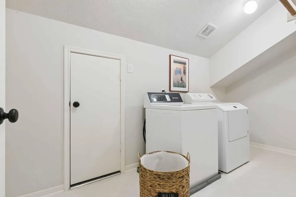 4306 Green Tree Court Pasadena, TX 77505