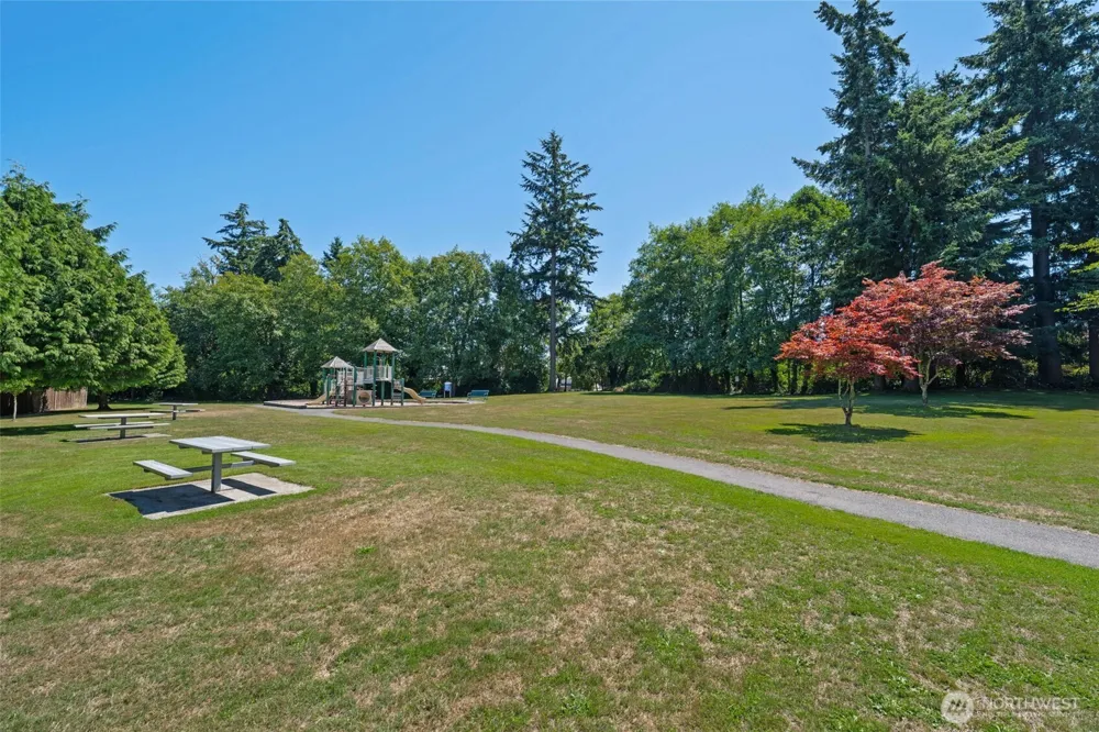 2396 S 280th Place Federal Way, WA 98003