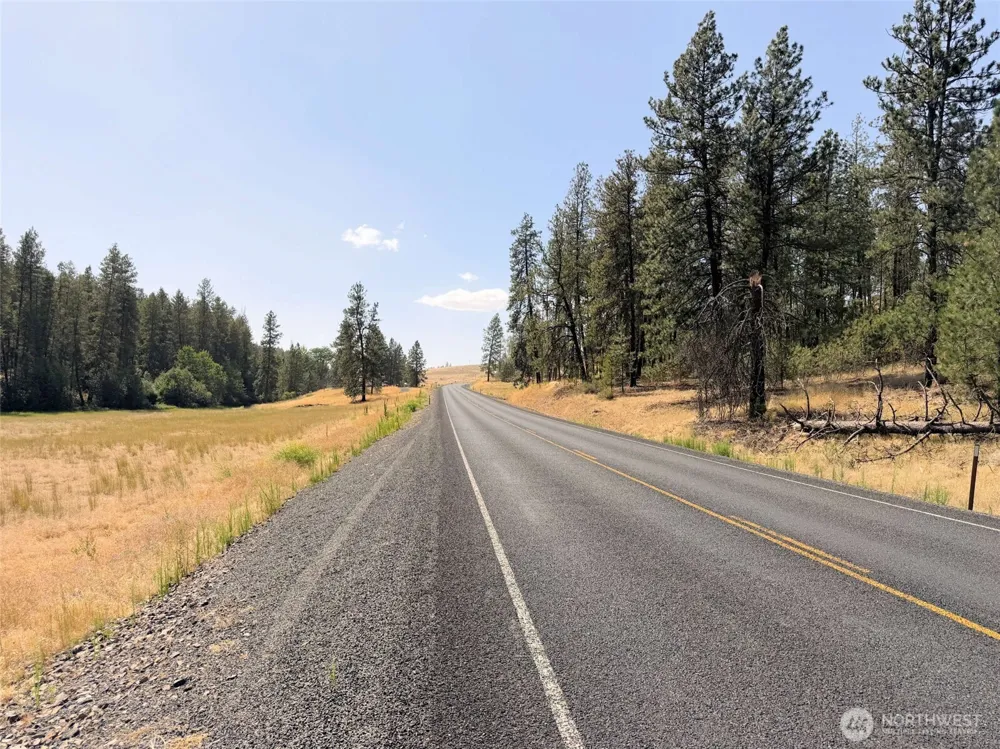 1 Miles/Creston Road E Creston, WA 99117