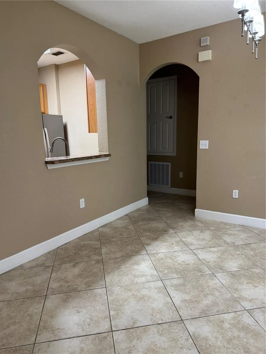 6335 CONTESSA DRIVE #107 Orlando, FL 32829