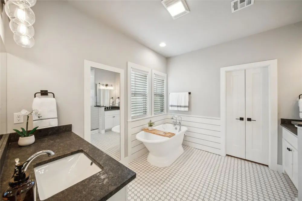 12914 S 28th Place Bixby, OK 74008