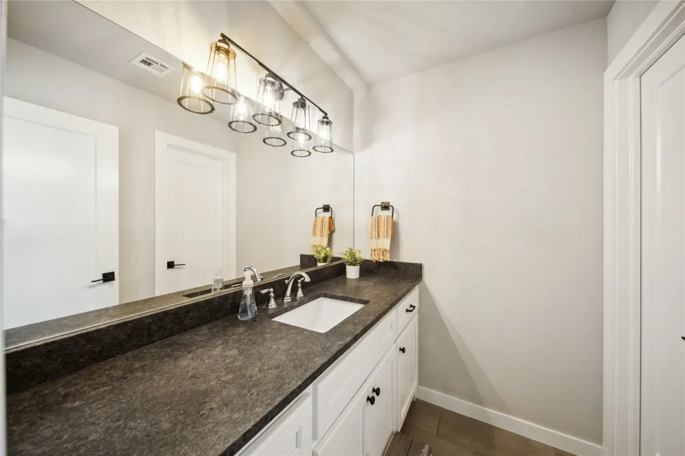 12914 S 28th Place Bixby, OK 74008