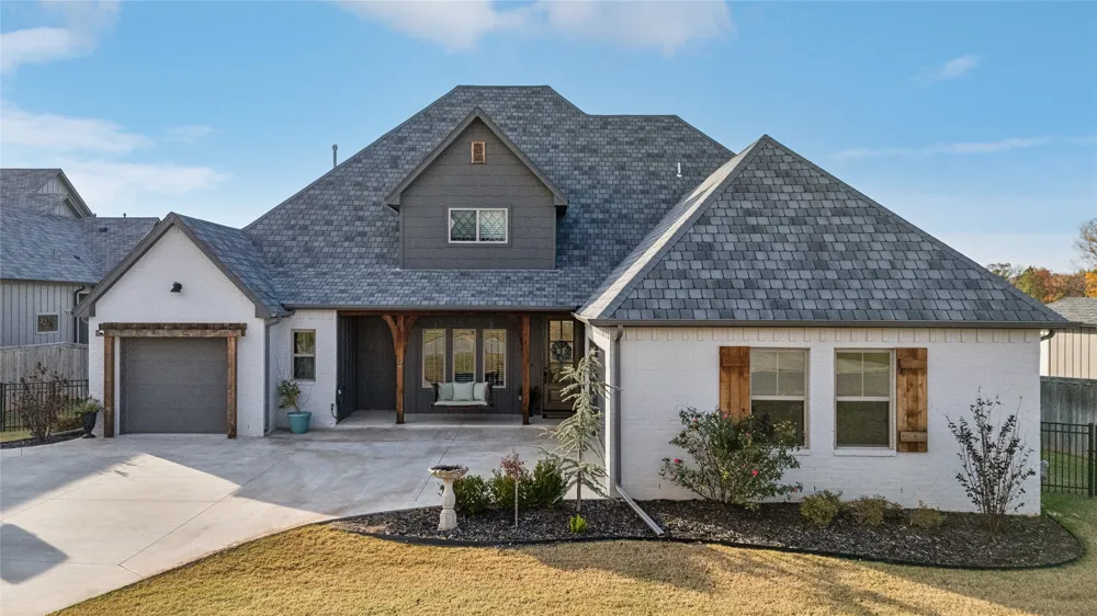12914 S 28th Place Bixby, OK 74008