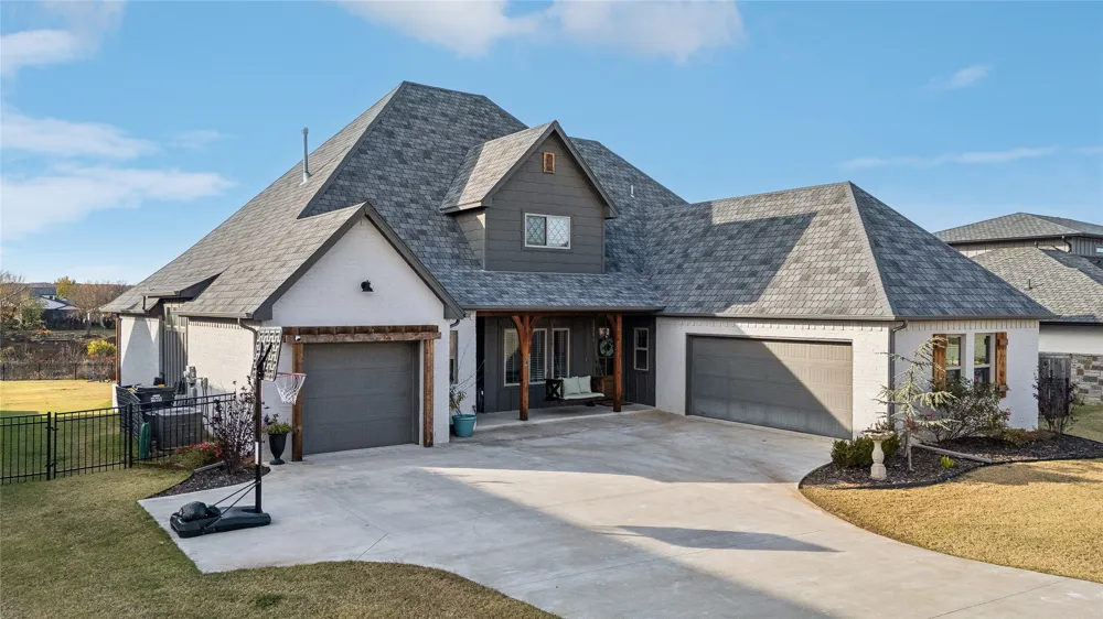 12914 S 28th Place Bixby, OK 74008