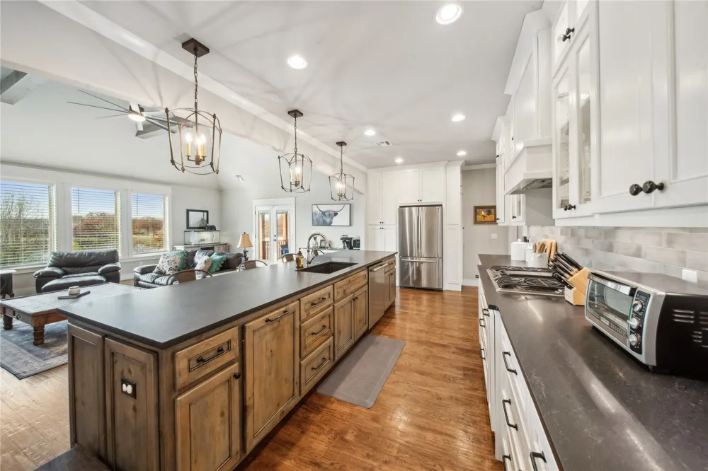 12914 S 28th Place Bixby, OK 74008