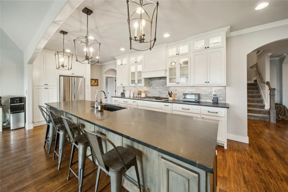 12914 S 28th Place Bixby, OK 74008