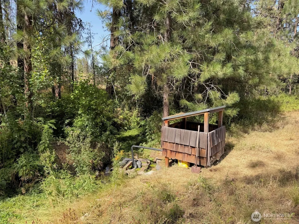 2 Miles/Creston Road E Creston, WA 99117