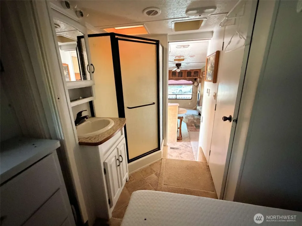 2 Miles/Creston Road E Creston, WA 99117