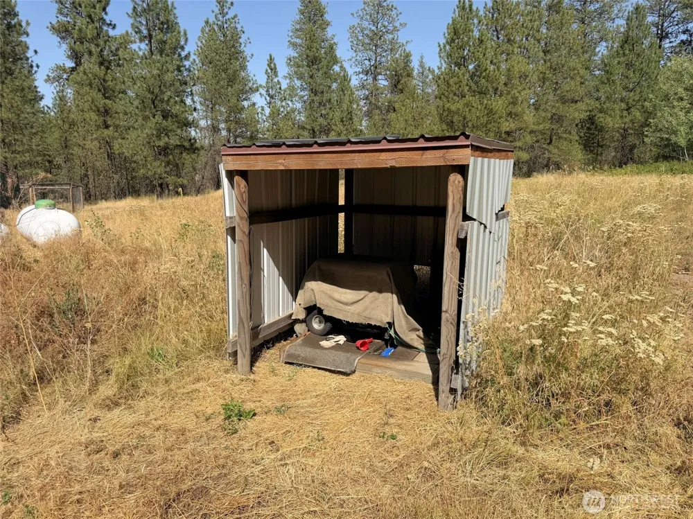 2 Miles/Creston Road E Creston, WA 99117