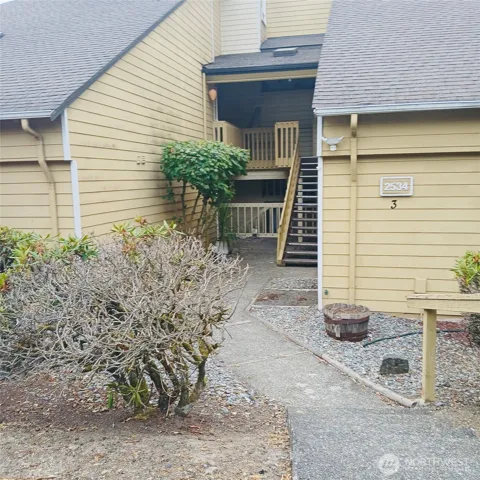 2534 S 317th Street #203
