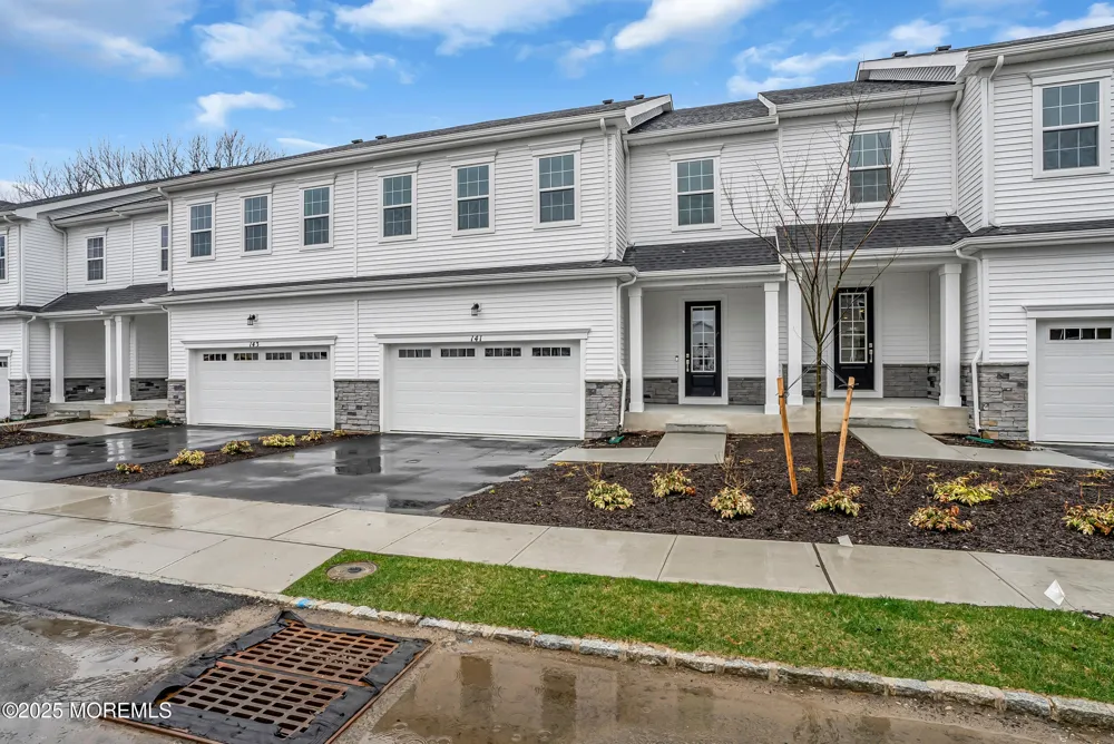 173 Woolley Court Oakhurst, NJ 07755