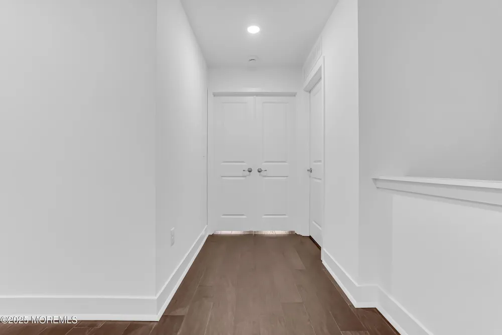 173 Woolley Court Oakhurst, NJ 07755