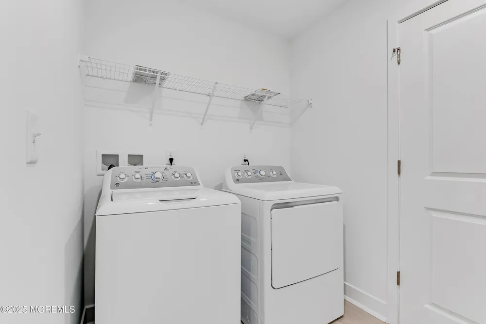 173 Woolley Court Oakhurst, NJ 07755