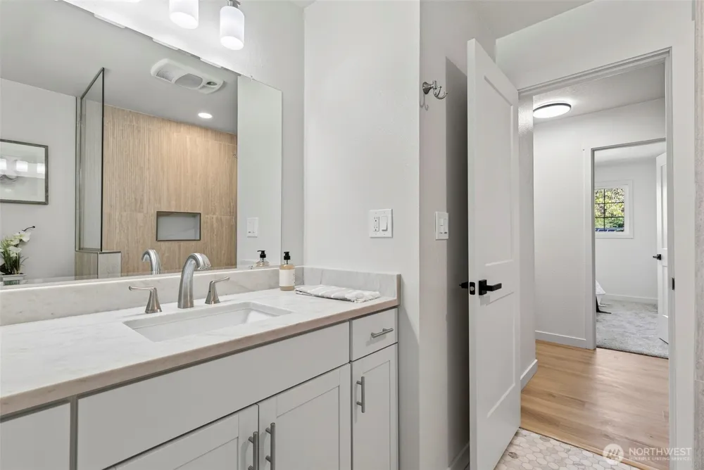 2839 Parkview Drive Longview, WA 98632