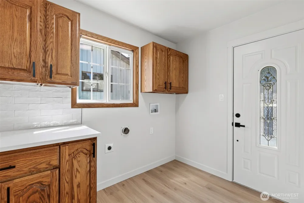 2839 Parkview Drive Longview, WA 98632