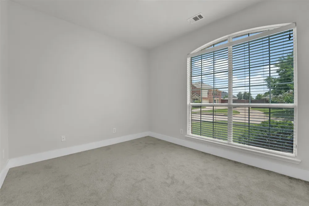 615 Lone Ridge Way Murphy, TX 75094