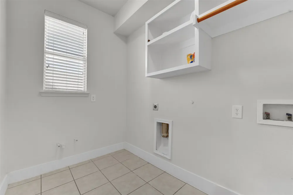615 Lone Ridge Way Murphy, TX 75094