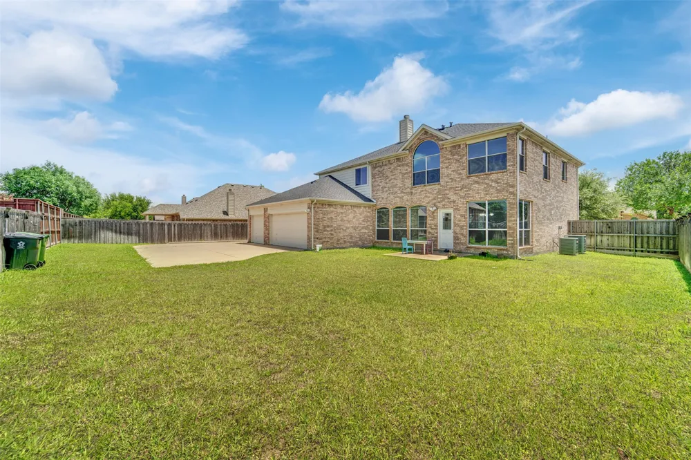 615 Lone Ridge Way Murphy, TX 75094