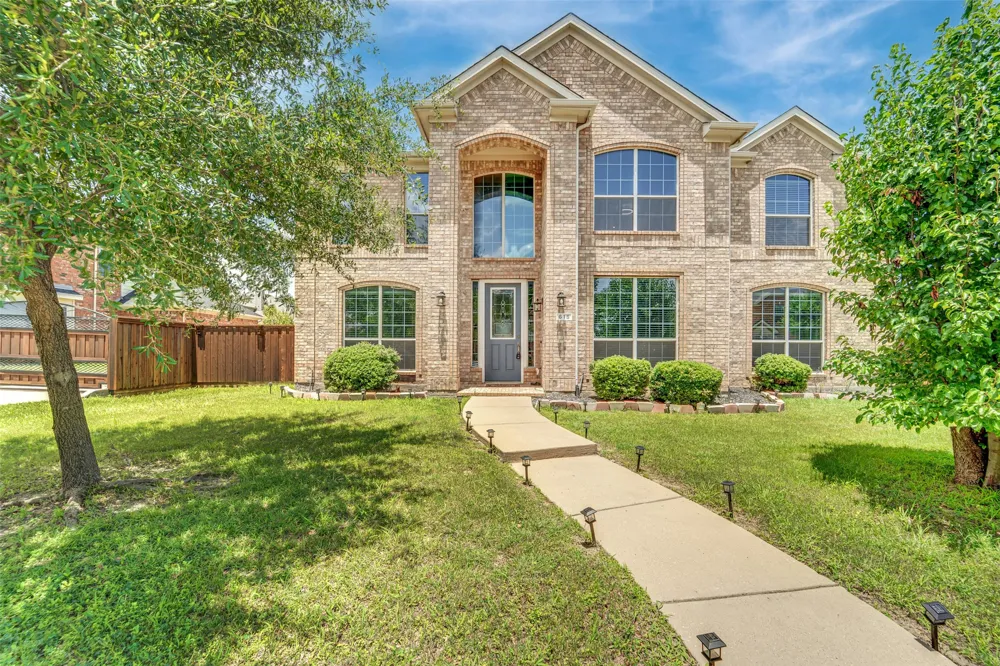 615 Lone Ridge Way Murphy, TX 75094