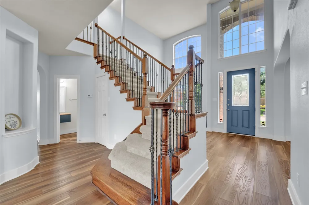 615 Lone Ridge Way Murphy, TX 75094
