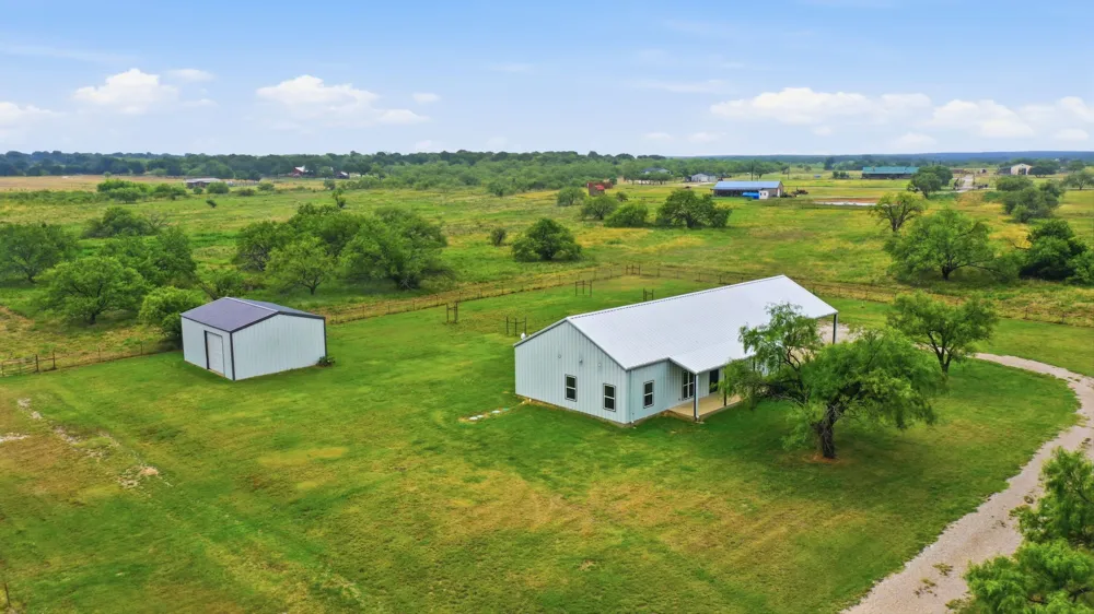 5599 S Fm 113 Millsap, TX 76066