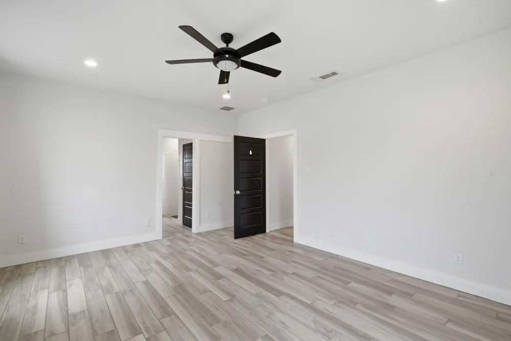 5599 S Fm 113 Millsap, TX 76066
