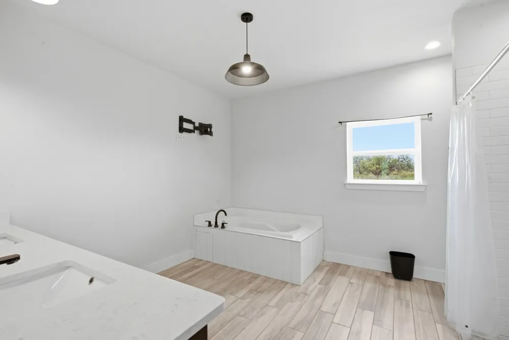 5599 S Fm 113 Millsap, TX 76066