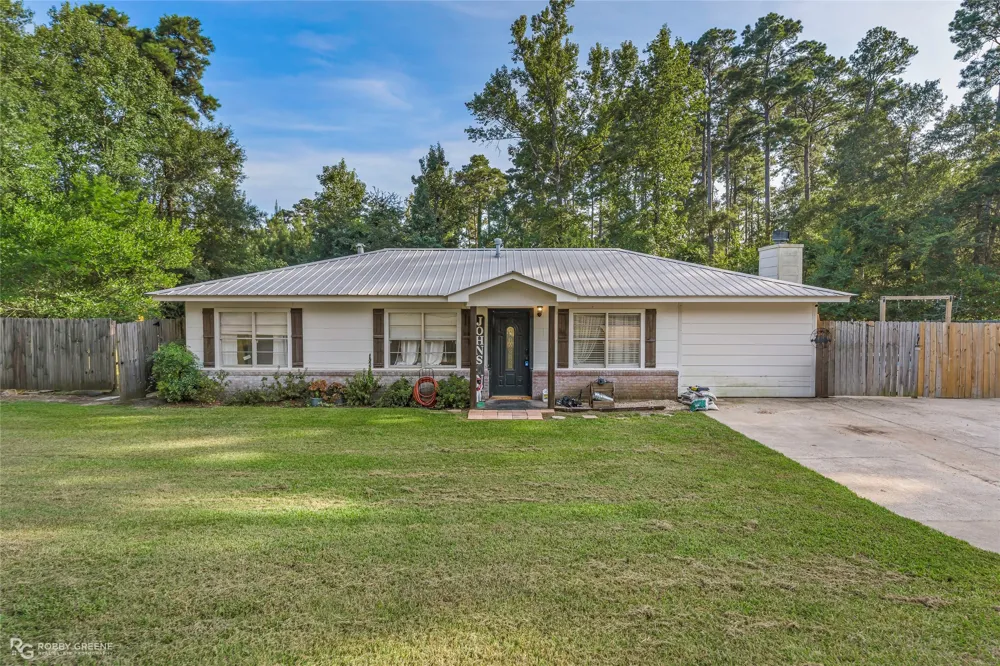 522 Main Street Heflin, LA 71039