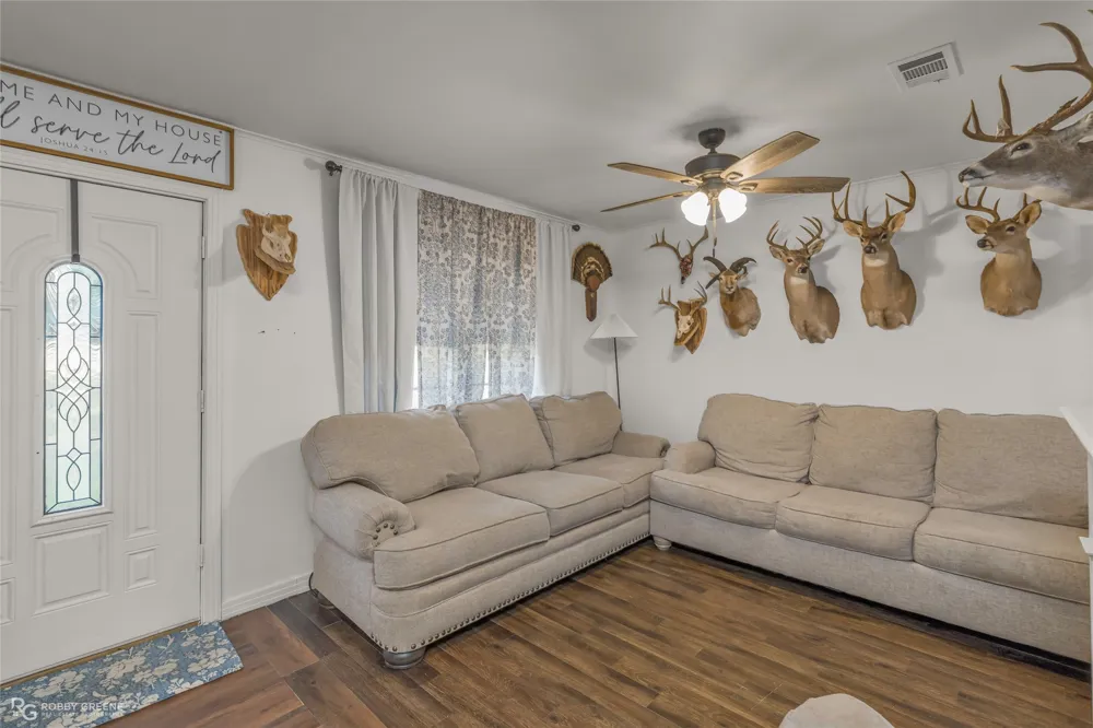 522 Main Street Heflin, LA 71039