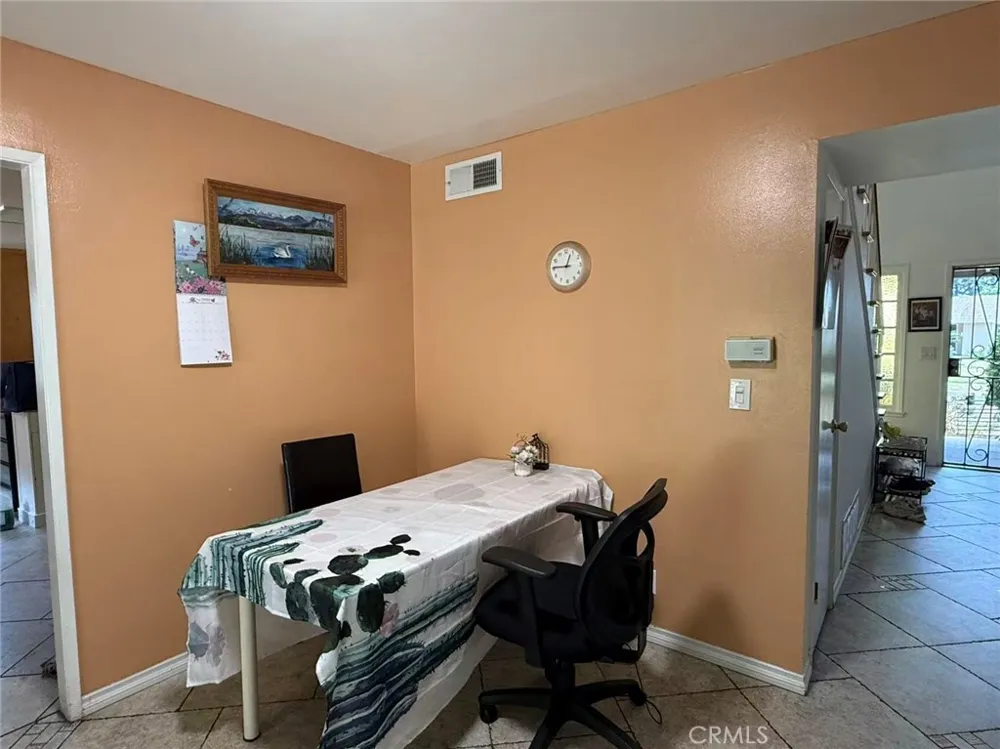 20744 Earlgate Diamond Bar, CA 91789