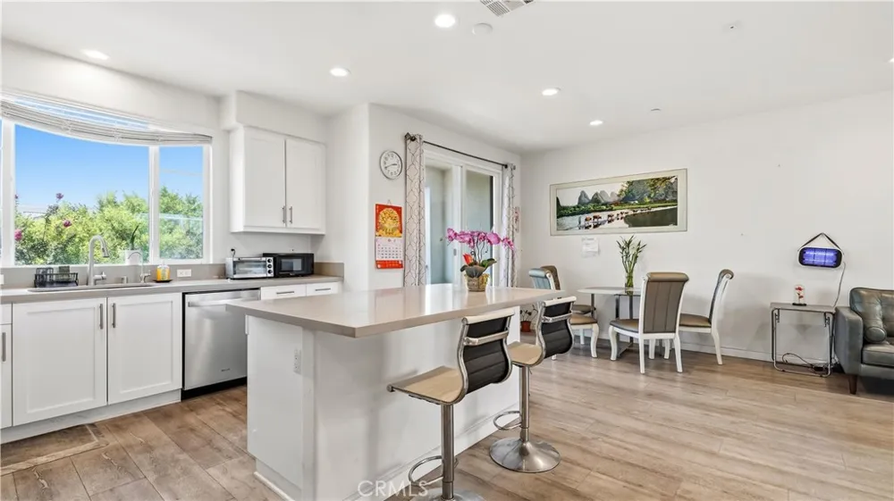 3383 Lynd Arcadia, CA 91006