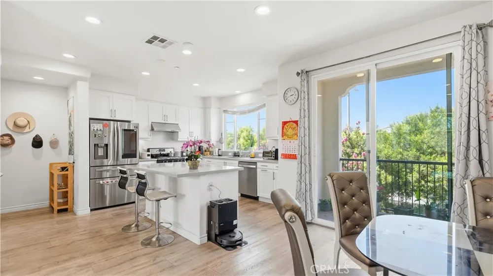 3383 Lynd Arcadia, CA 91006
