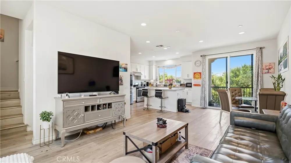 3383 Lynd Arcadia, CA 91006