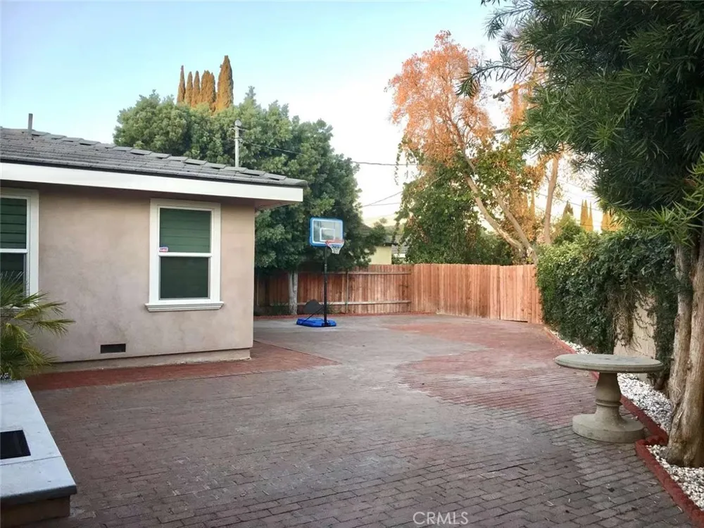 412 Magellan Road Arcadia, CA 91007