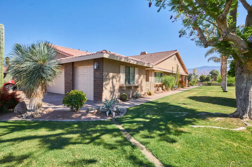 99 Conejo Circle Palm Desert, CA 92260