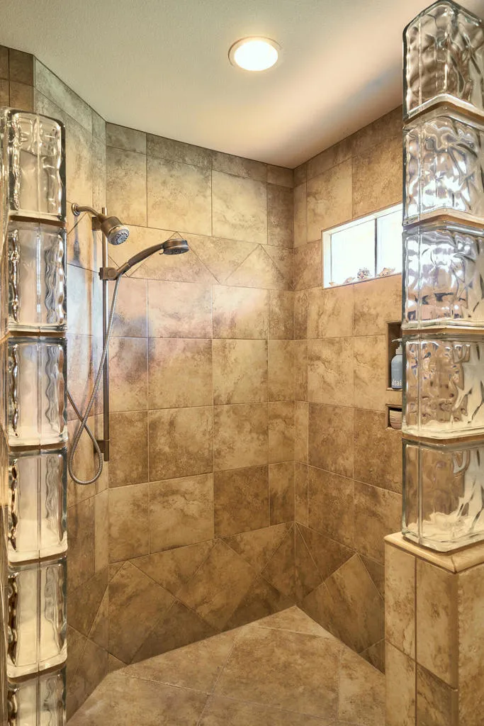 99 Conejo Circle Palm Desert, CA 92260