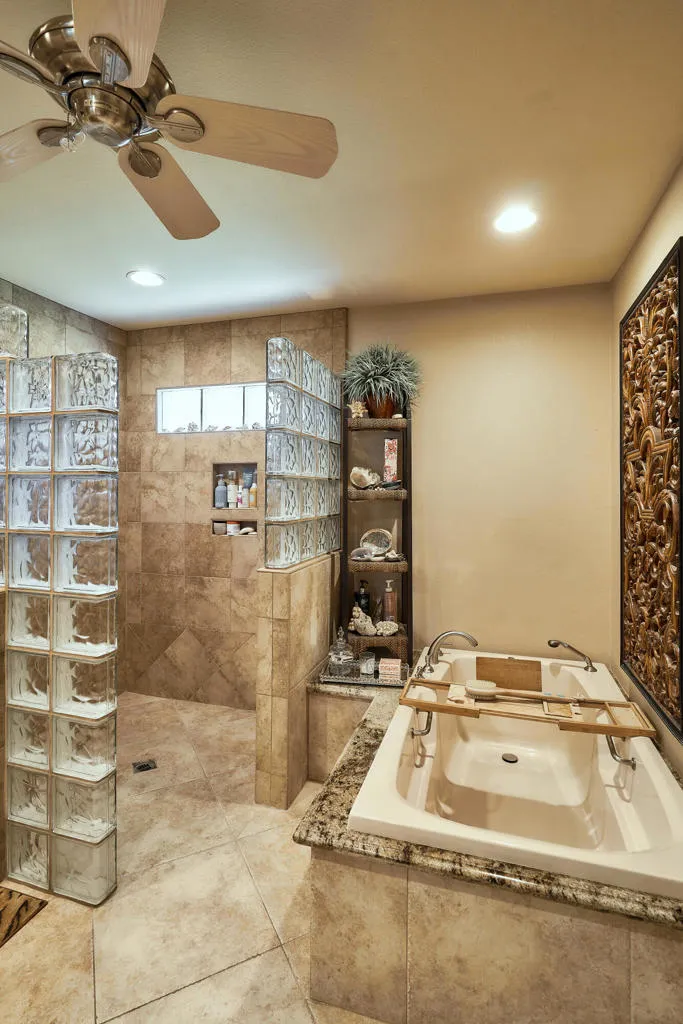 99 Conejo Circle Palm Desert, CA 92260