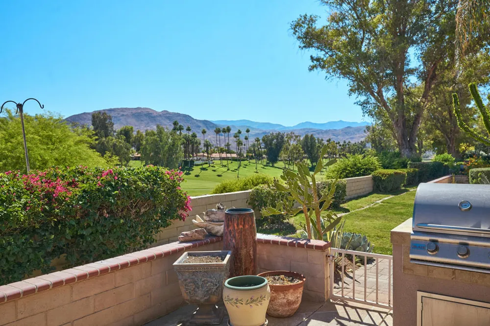 99 Conejo Circle Palm Desert, CA 92260