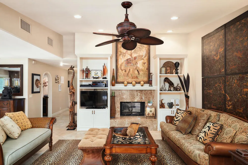 99 Conejo Circle Palm Desert, CA 92260