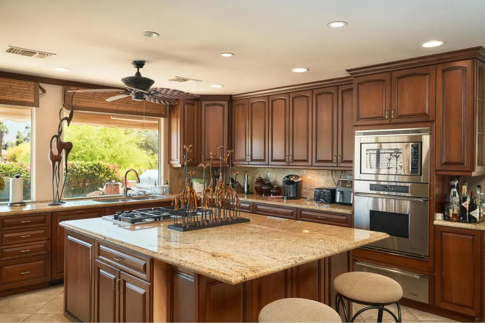99 Conejo Circle Palm Desert, CA 92260