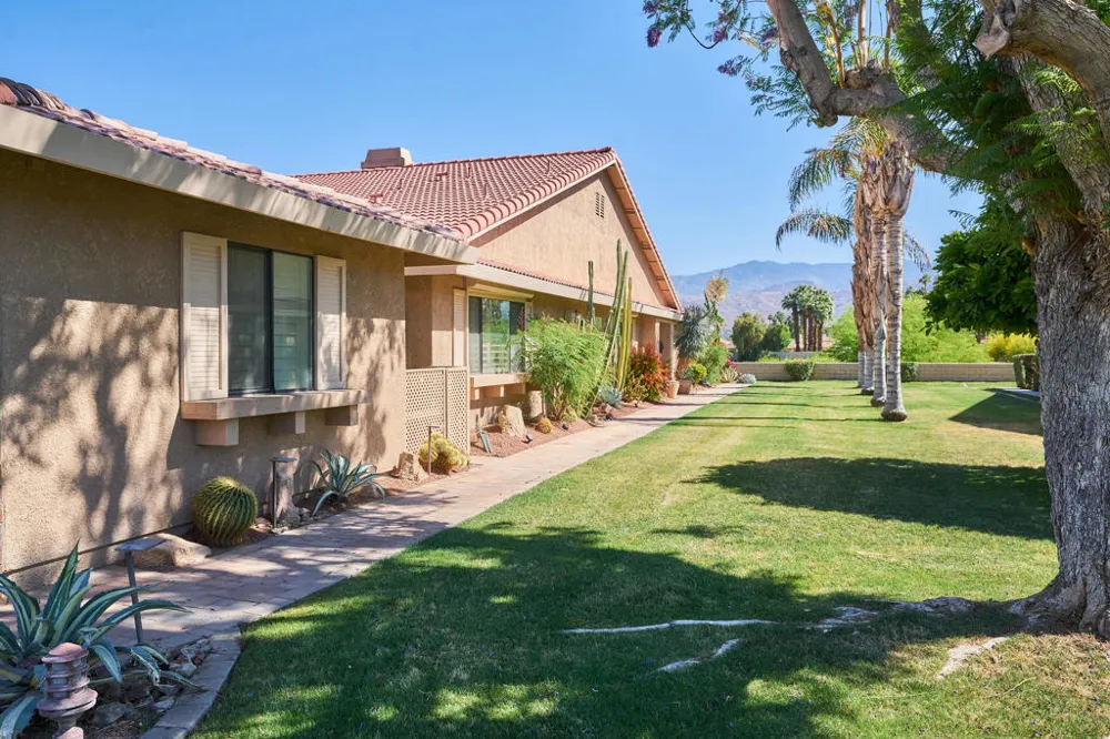 99 Conejo Circle Palm Desert, CA 92260