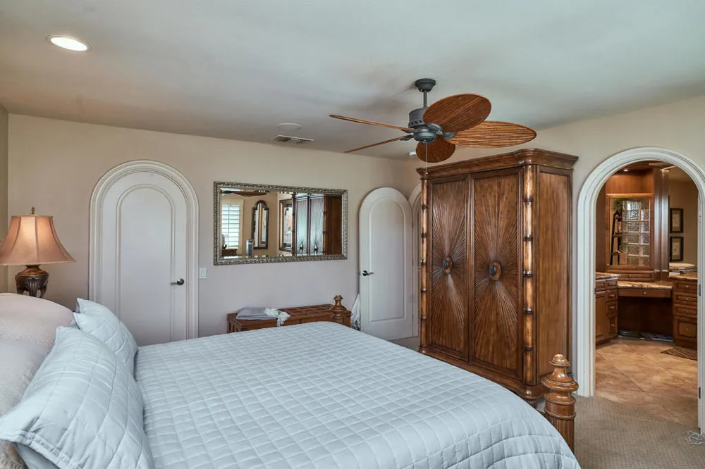99 Conejo Circle Palm Desert, CA 92260