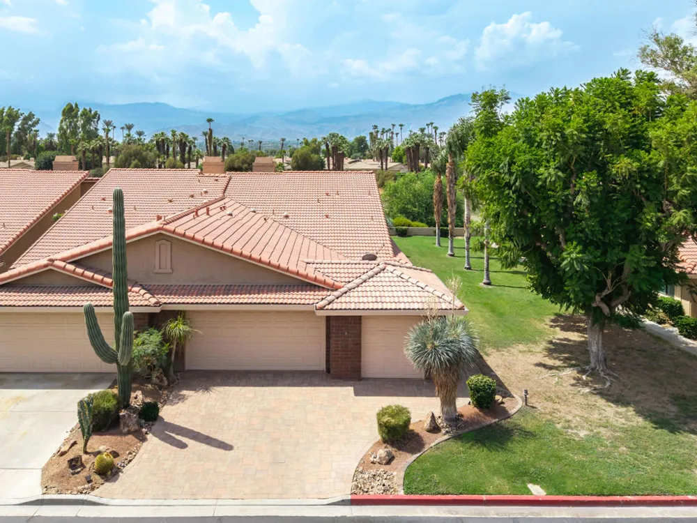 99 Conejo Circle Palm Desert, CA 92260