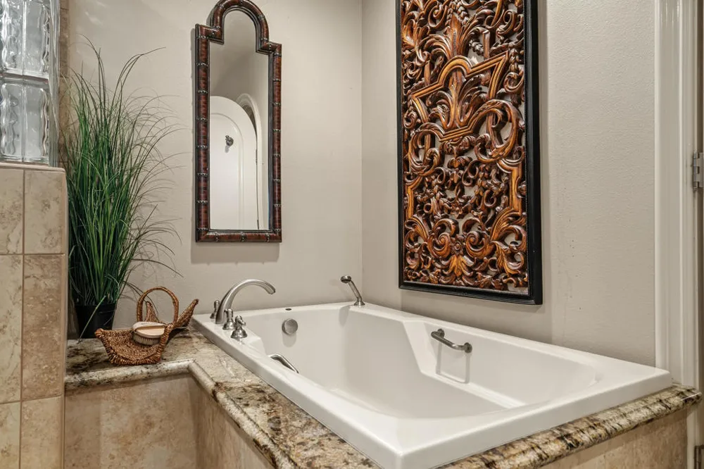99 Conejo Circle Palm Desert, CA 92260